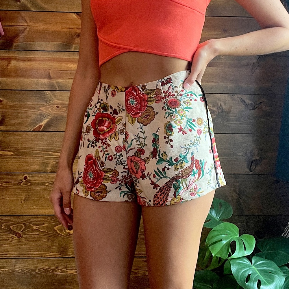 Joyce floral high-waist shorts